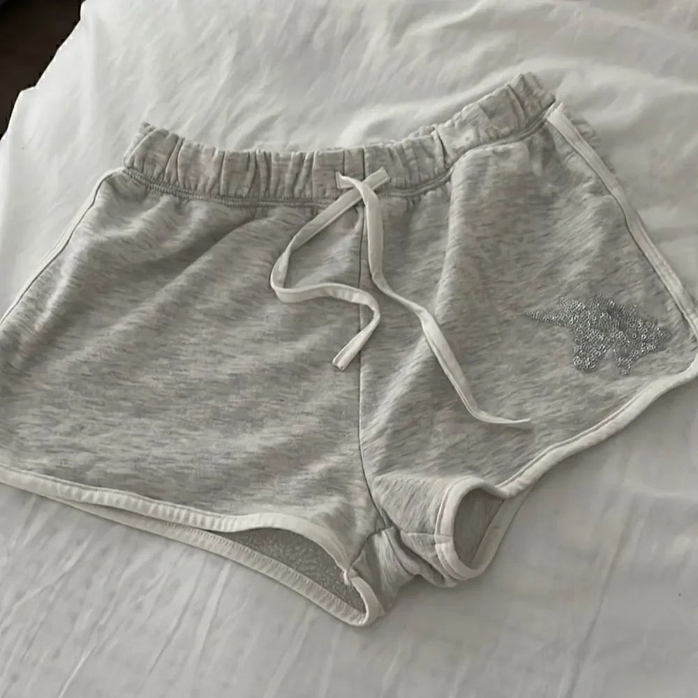 Btween gray and white unicorn sparkle shorts sz 14 or 7